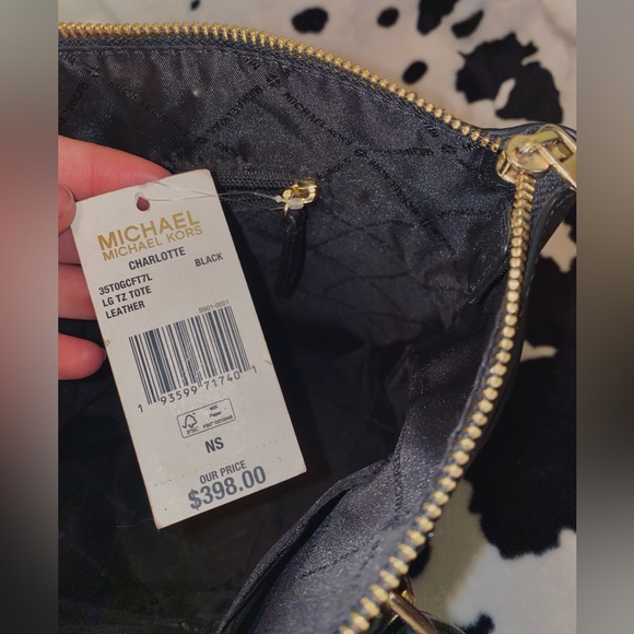 Michael Kors Charlotte Tote - Picture 3 of 6